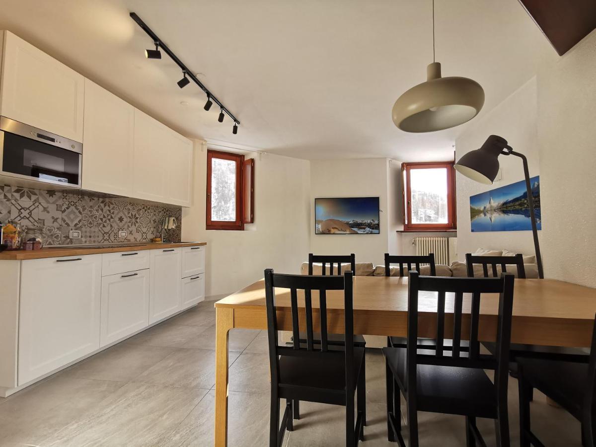 Aura Snowy Peaks Apartment At The Foot Of The Matterhorn - Cerviniaholidays-Com Breuil-Cervinia Extérieur photo